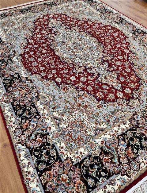 ایسان لاکی